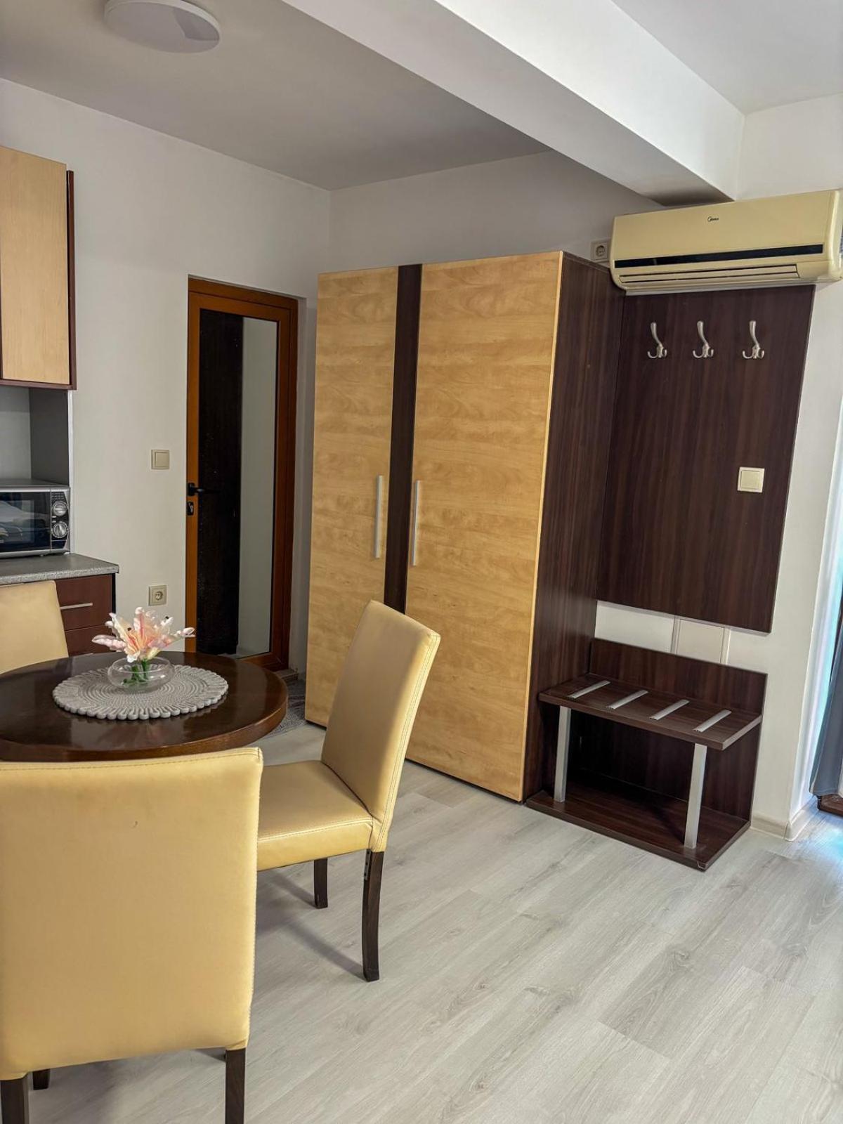Marianas Guesthouse Обзор Екстер'єр фото